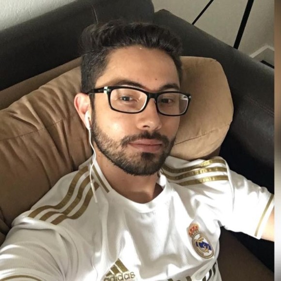 Meet your Posher, Hugo - Picture 1 of 1